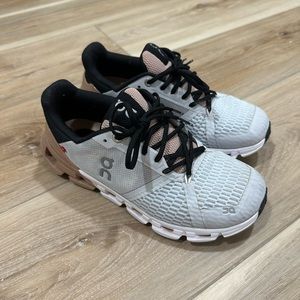 on cloud cloudflyer sneakers